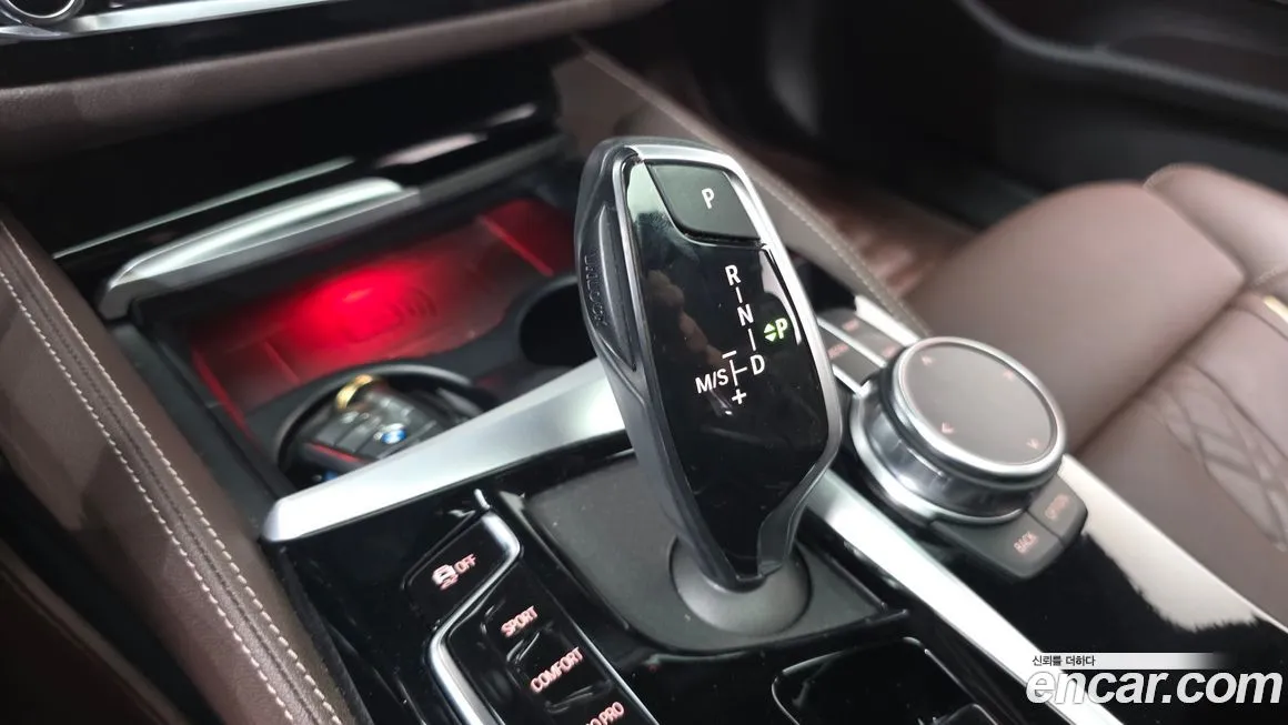 BMW 5-Series 2023 из KR, фото 9