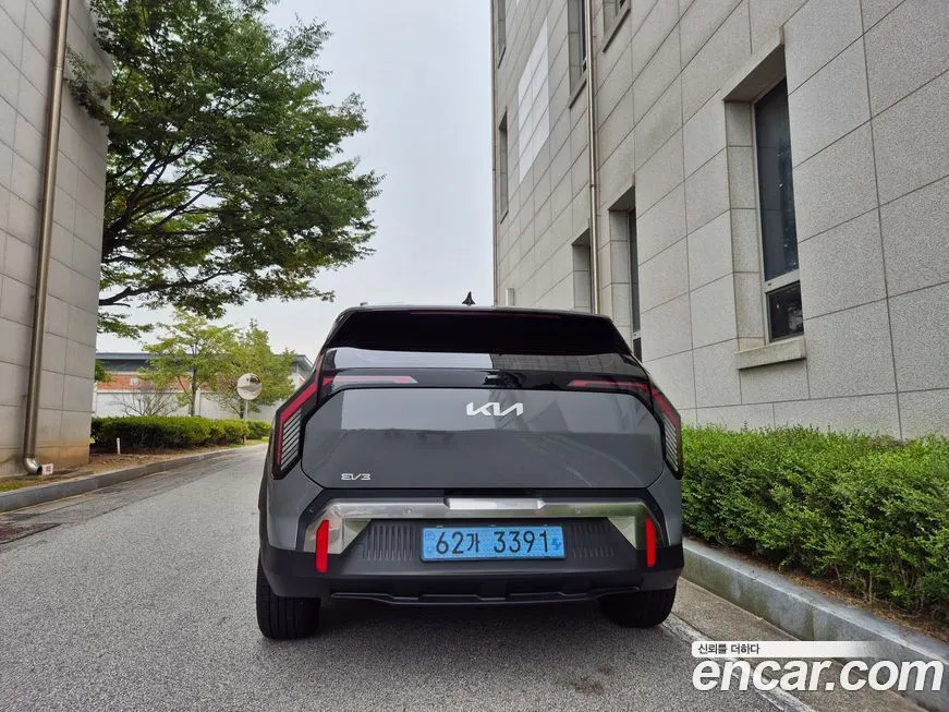 Kia EV3 — фото 3