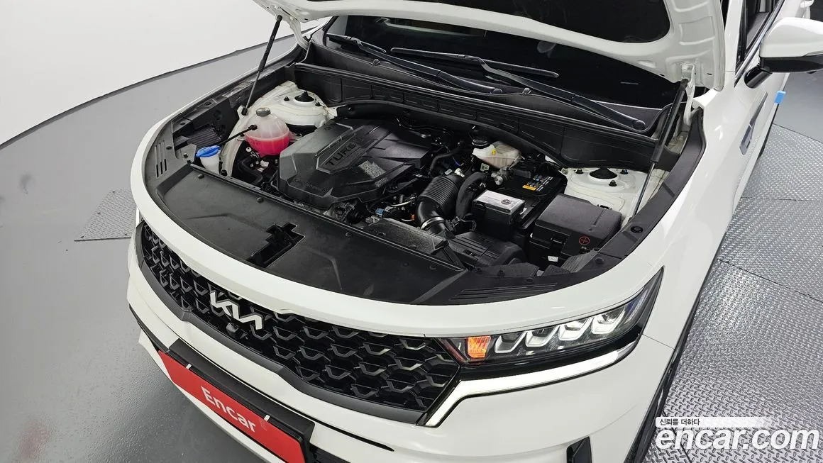 Kia Sorento — фото 6