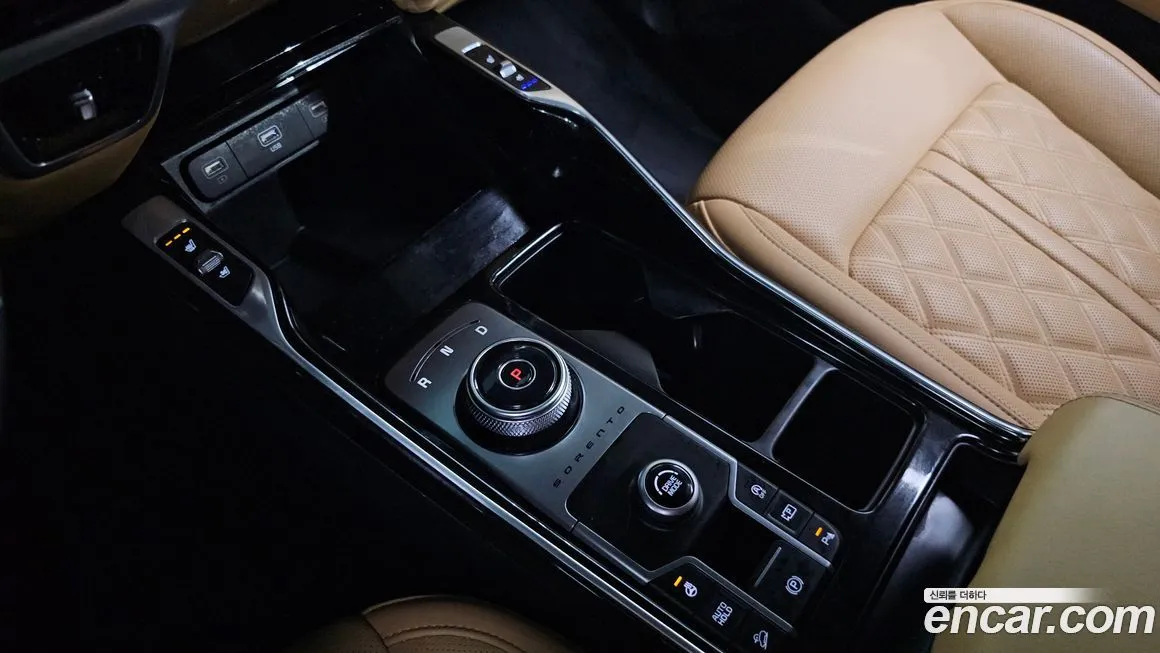 Kia Sorento — фото 9