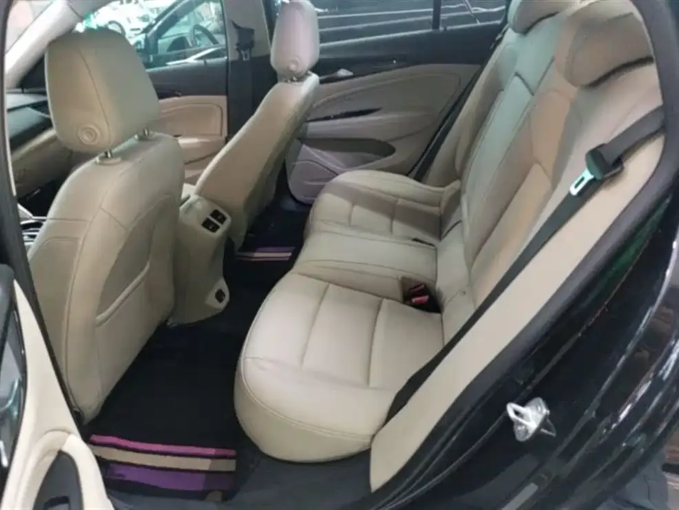 Buick Regal — фото 10