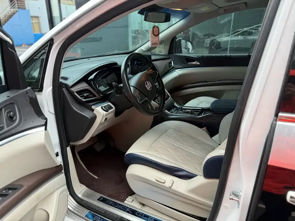 Buick GL8 2021 из CN, фото 5