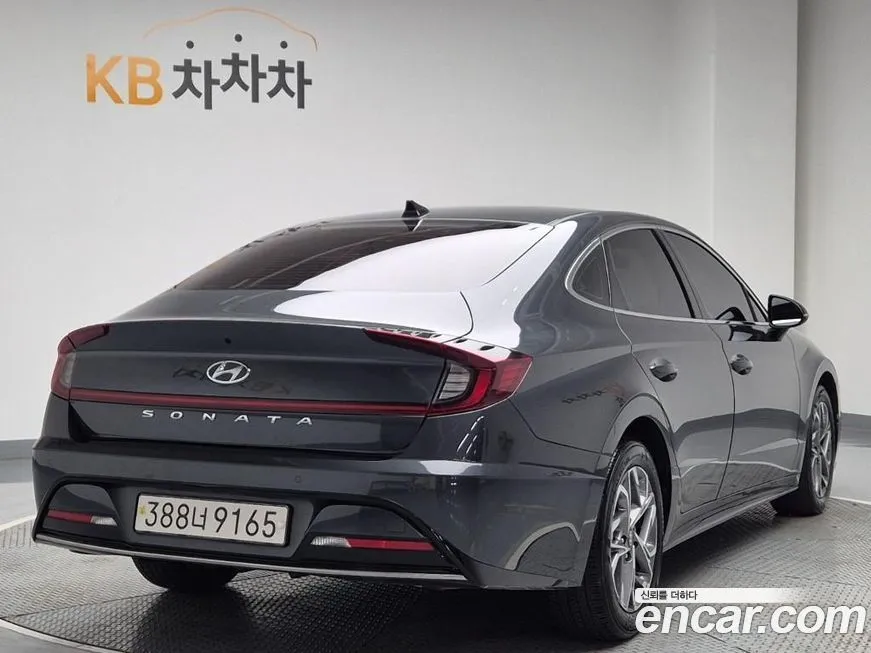 Hyundai Sonata 2022 из KR, фото 3