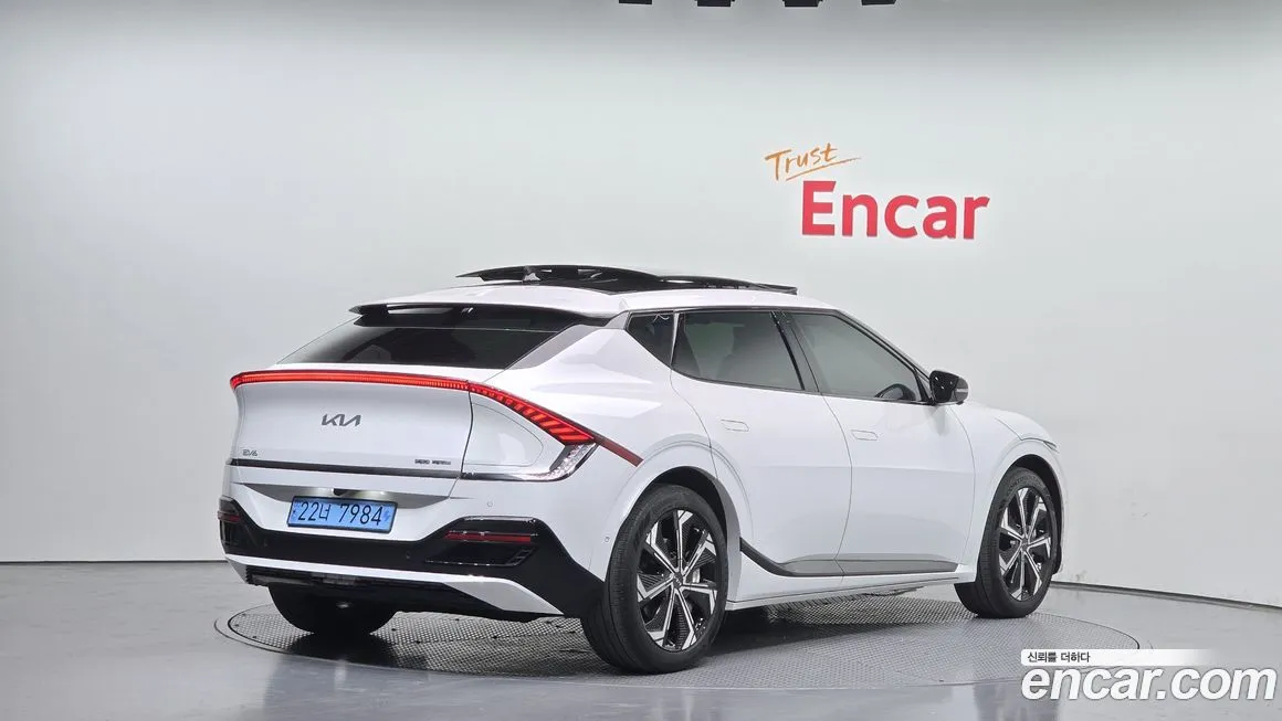Kia EV6 — фото 2