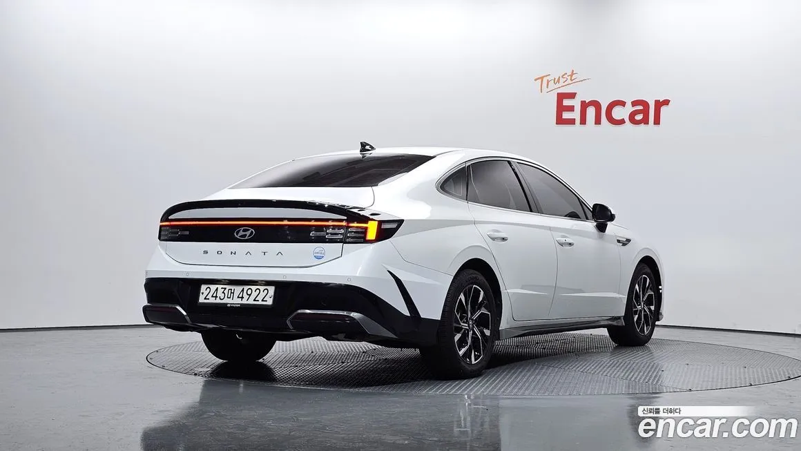 Hyundai Sonata 2024 из KR, фото 2