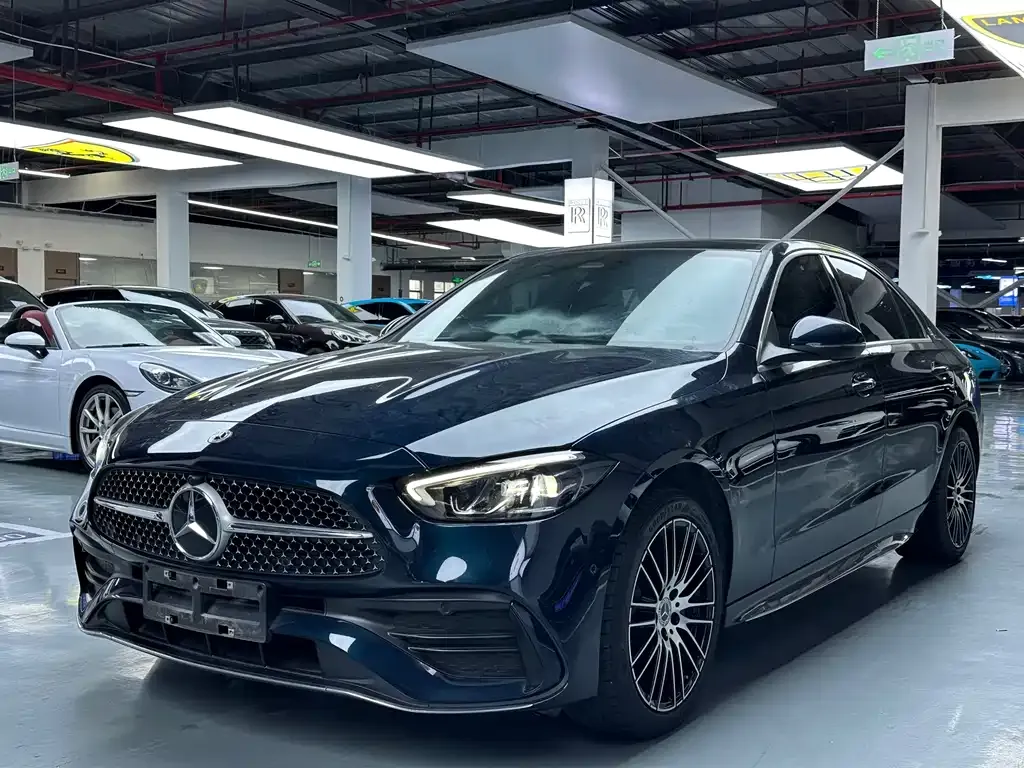 Mercedes-Benz C-Class — фото 1