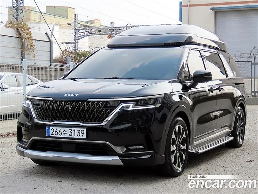 Kia Carnival — фото 1