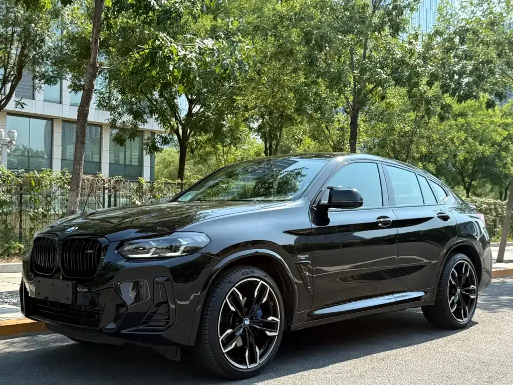 BMW X4 M40i — фото 1