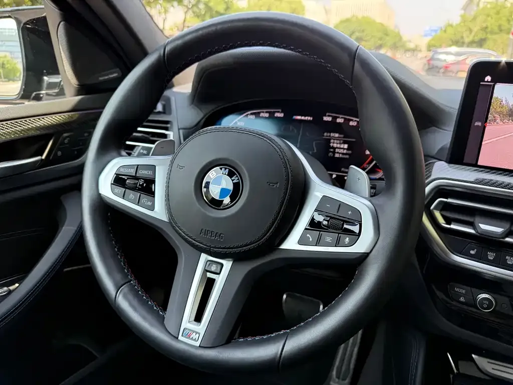BMW X4 M40i — фото 9