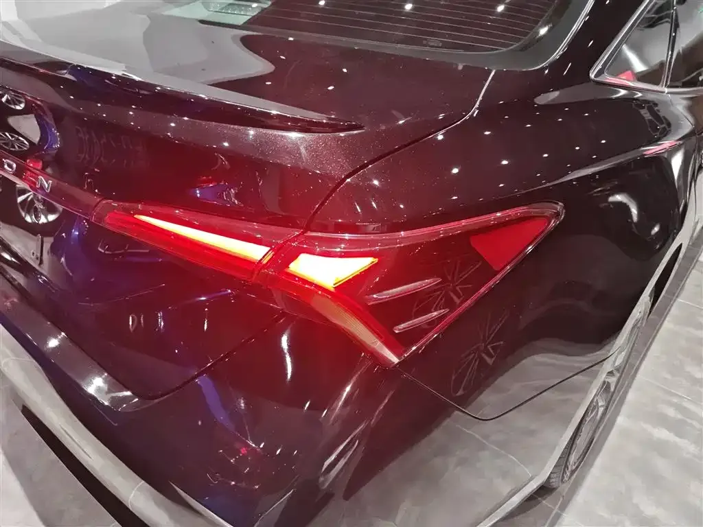 Toyota Avalon 2021 из CN, фото 8
