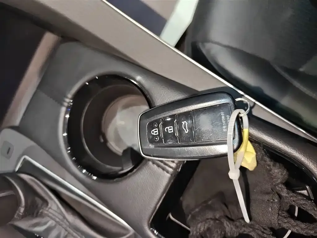 Toyota Avalon 2021 из CN, фото 9
