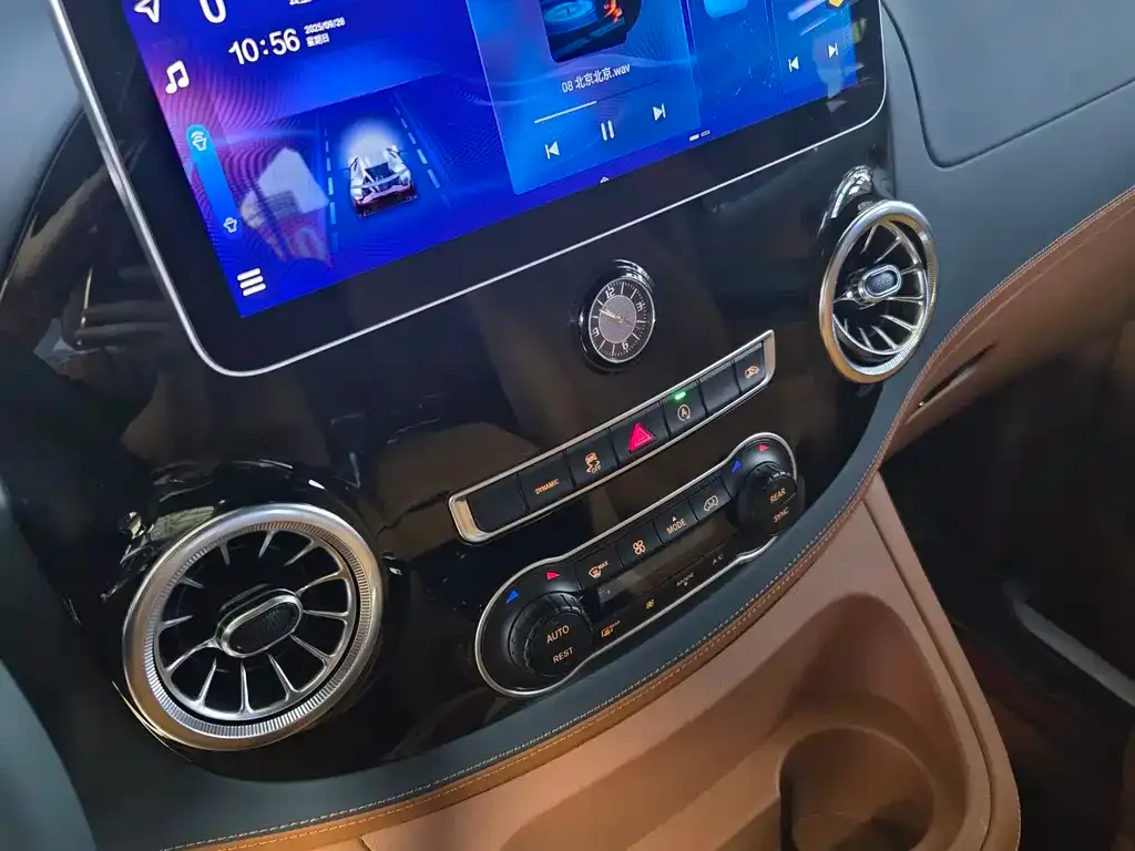 Mercedes-Benz Vito 2024 из CN, фото 5