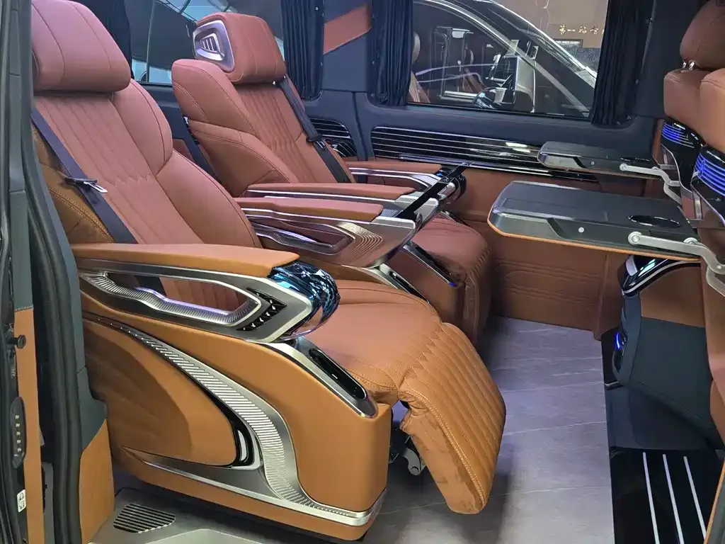 Mercedes-Benz Vito 2024 из CN, фото 8