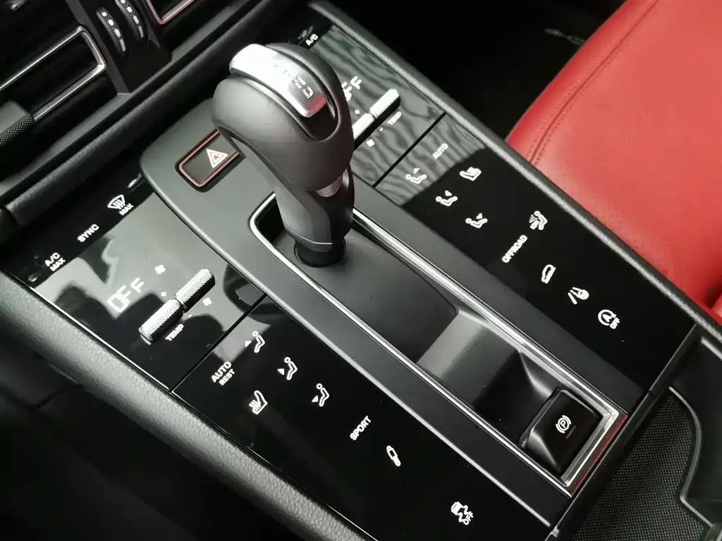 Porsche Macan 2025 из CN, фото 9
