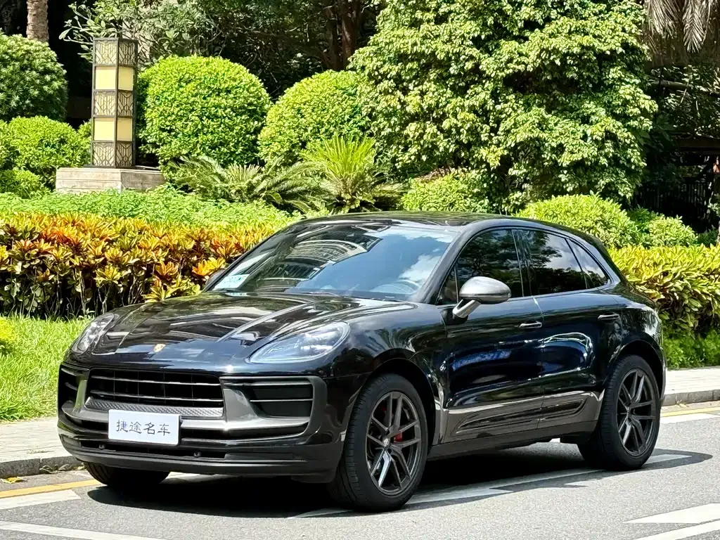 Porsche Macan — фото 1