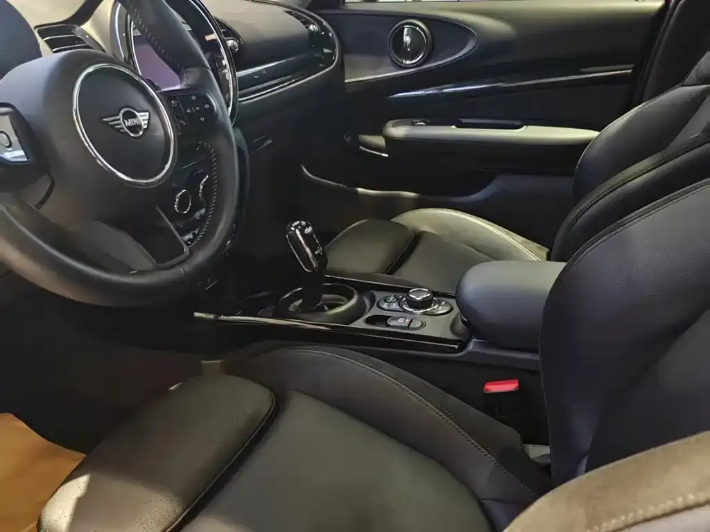 [object Object] Mini Clubman 2022 из CN, фото 2