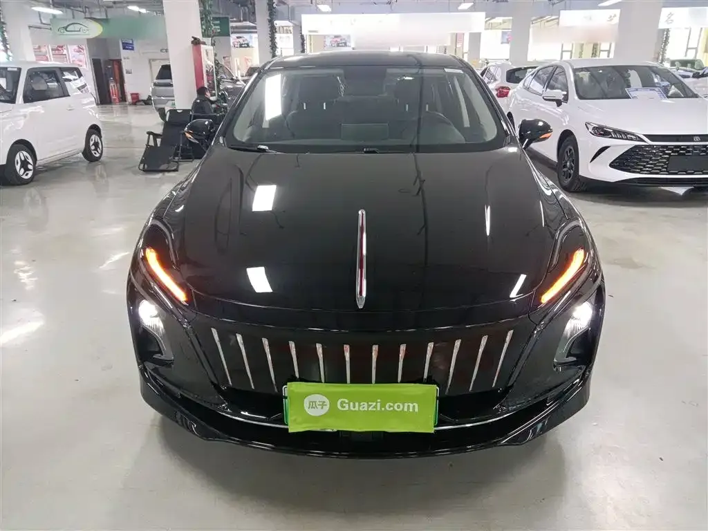 Hongqi E-QM5 2024 из CN, фото 3