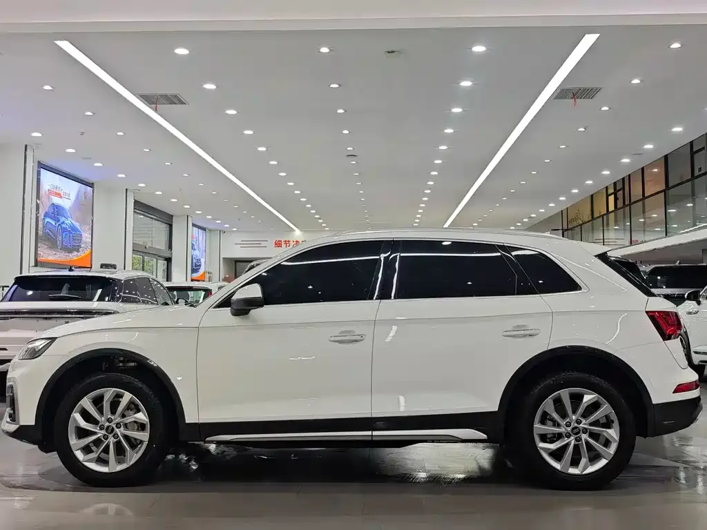 Audi Q5L 2024 из CN, фото 5