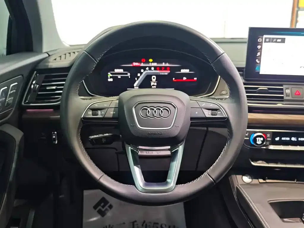 Audi Q5L 2024 из CN, фото 8