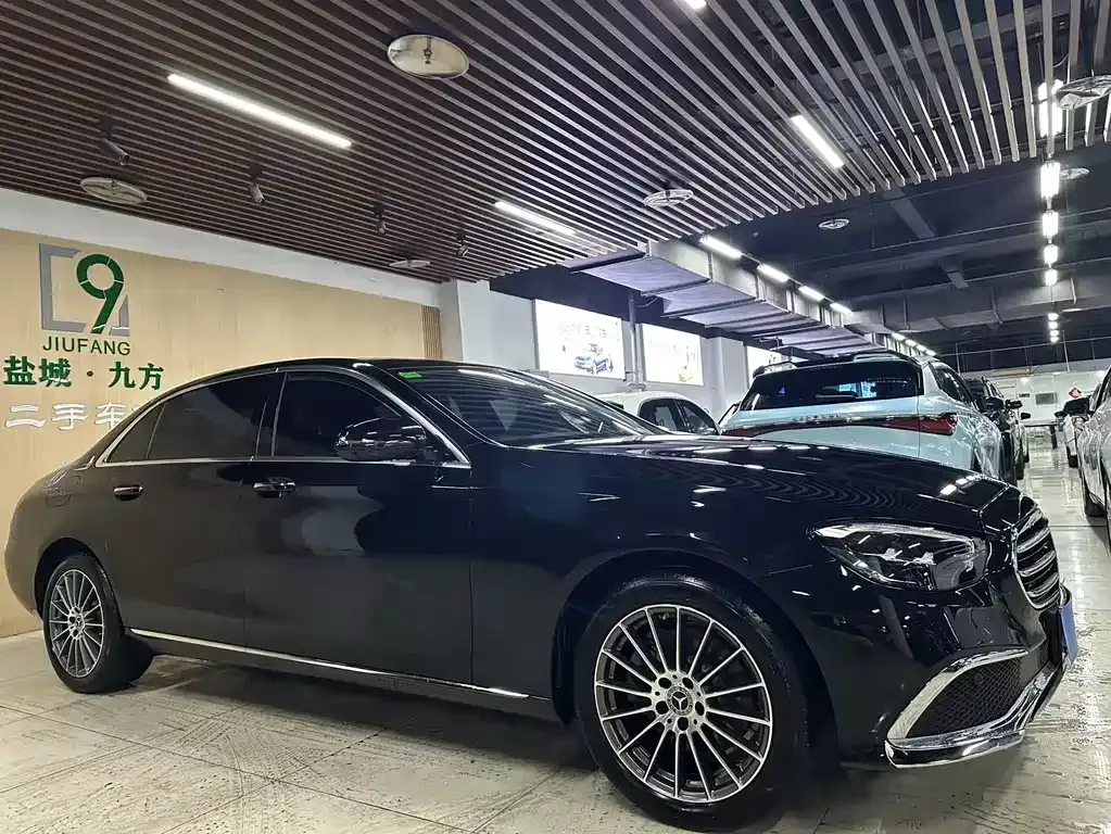 Mercedes-Benz E-Class 2023 из CN, фото 2