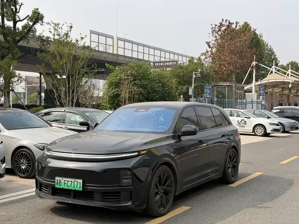 Li Auto L7 2023 из CN, фото 1