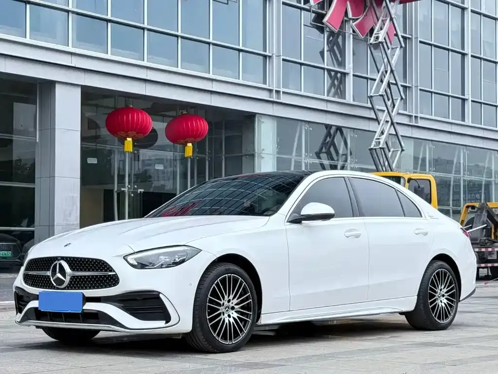 Mercedes-Benz C-Class — фото 1