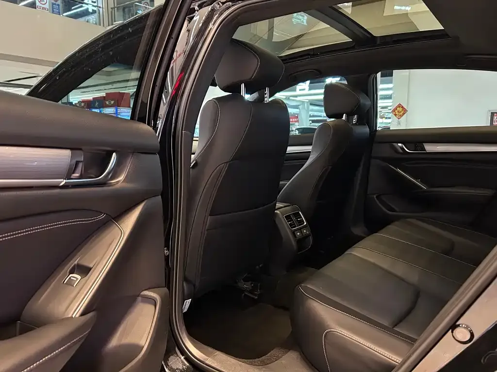 Honda Inspire 2022 из CN, фото 8