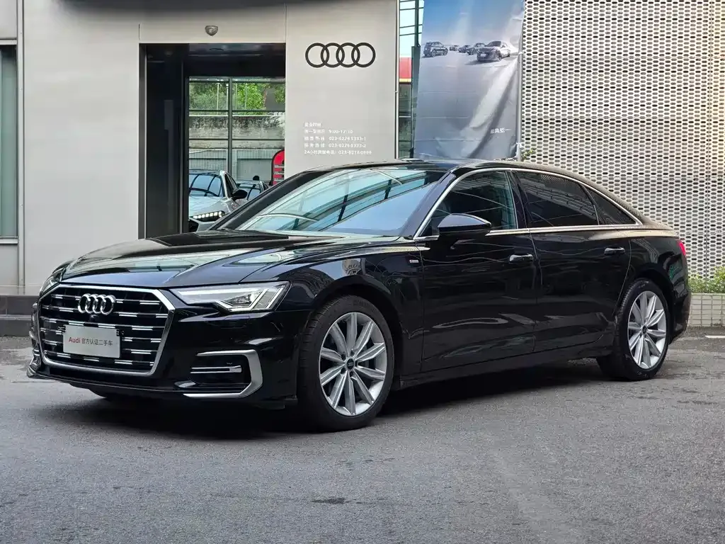 Audi A6L — фото 1