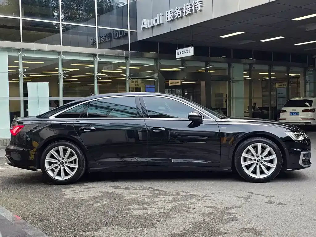 Audi A6L — фото 4