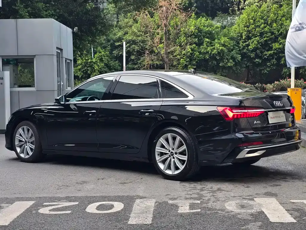 Audi A6L — фото 5