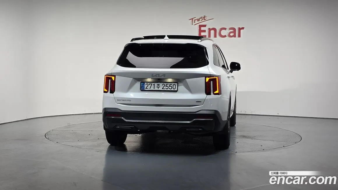 Kia Sorento — фото 4