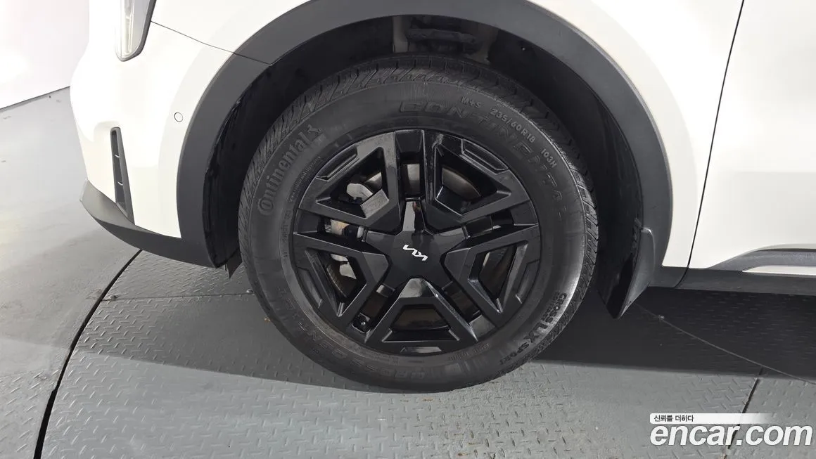 Kia Sorento — фото 5