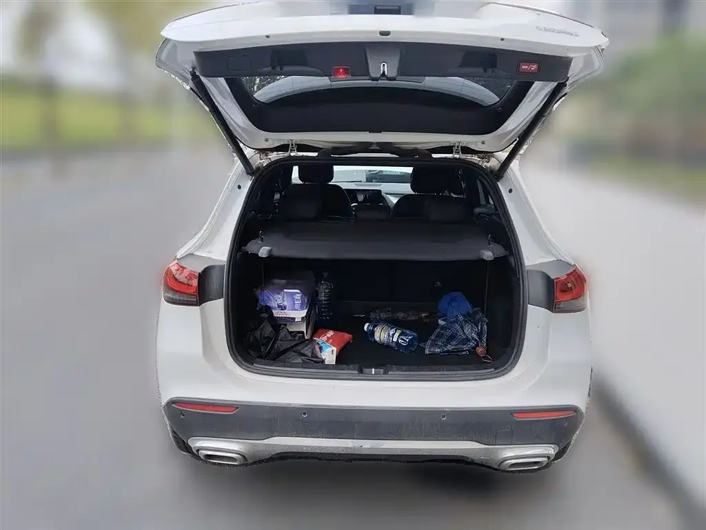 Mercedes-Benz GLA — фото 10