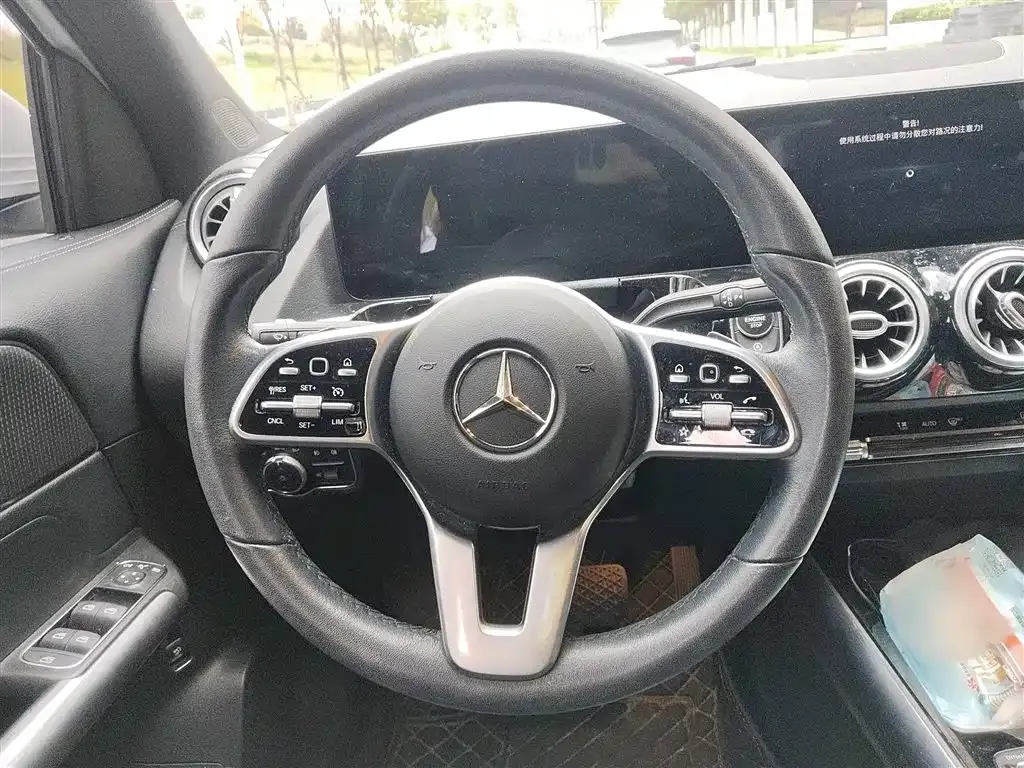 Mercedes-Benz GLA — фото 3