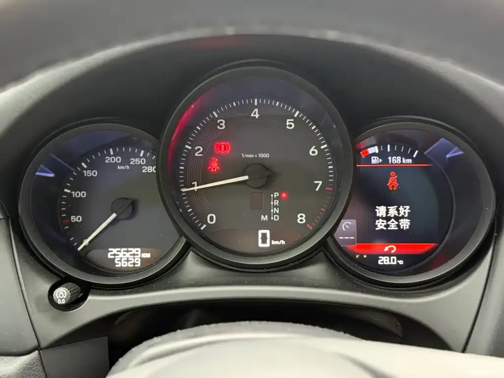 Porsche Macan 2023 из CN, фото 3