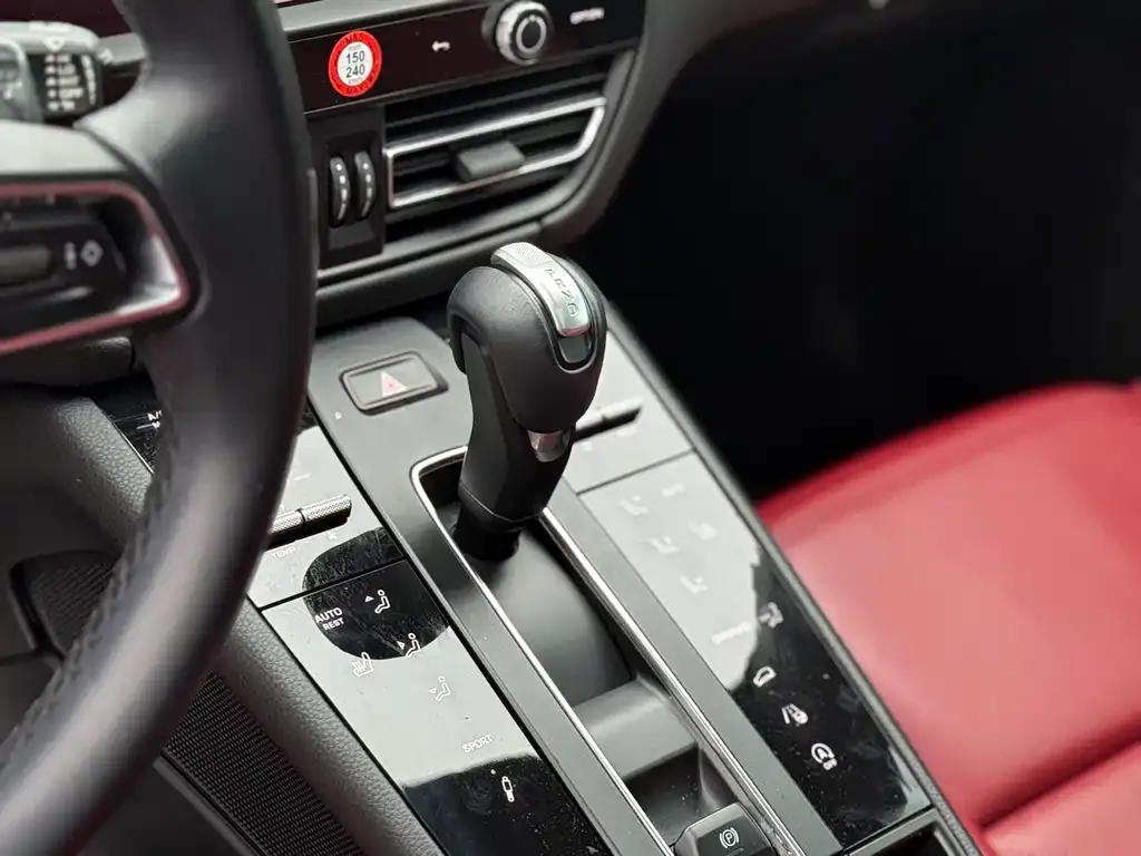 Porsche Macan 2023 из CN, фото 9
