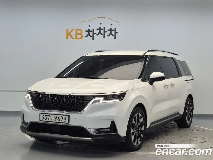 Kia Carnival — фото 1