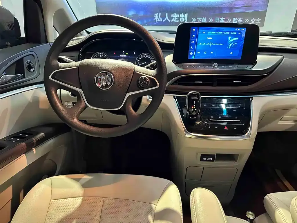 Buick GL8 2023 из CN, фото 9