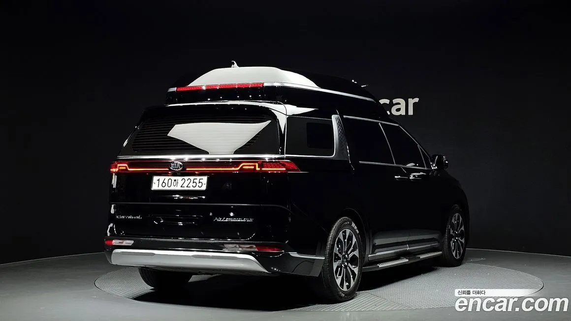 Kia Carnival — фото 2