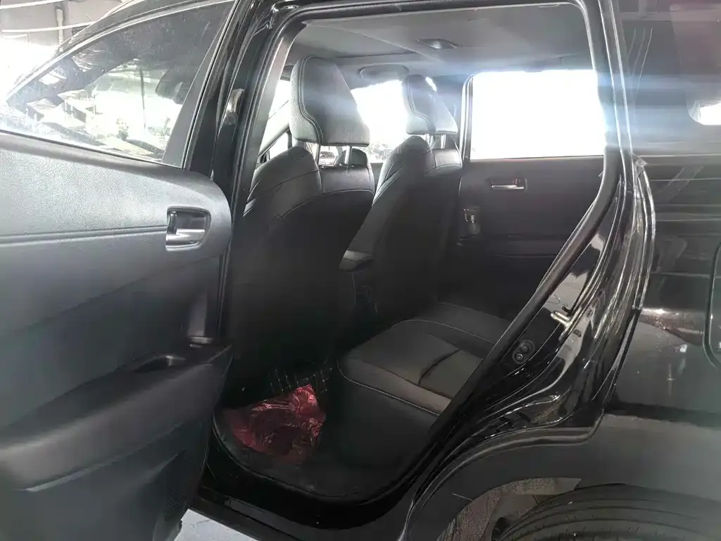 Toyota Frontlander 2024 из CN, фото 6
