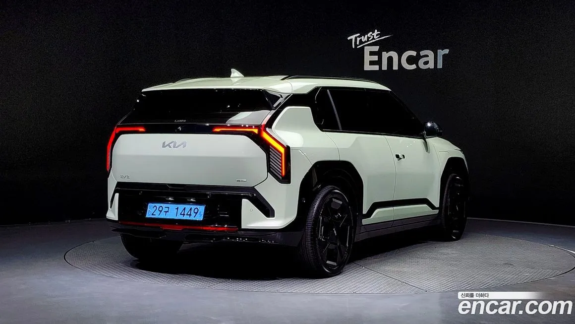 Kia EV3 — фото 2