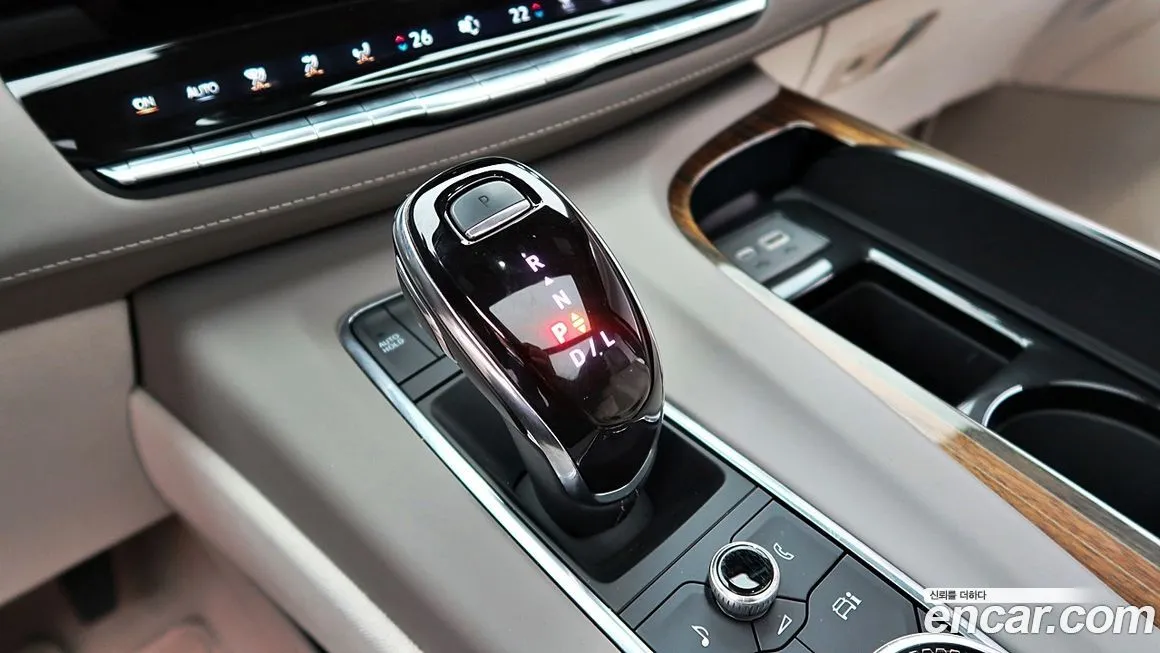Cadillac Escalade 2023 из KR, фото 10
