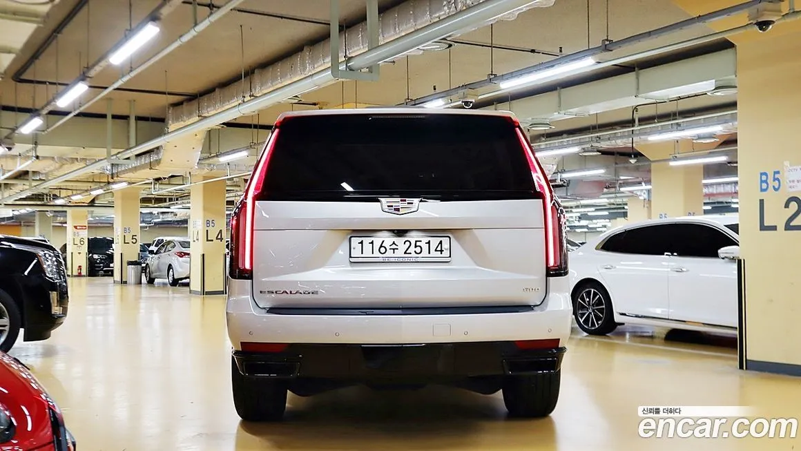 Cadillac Escalade 2023 из KR, фото 4