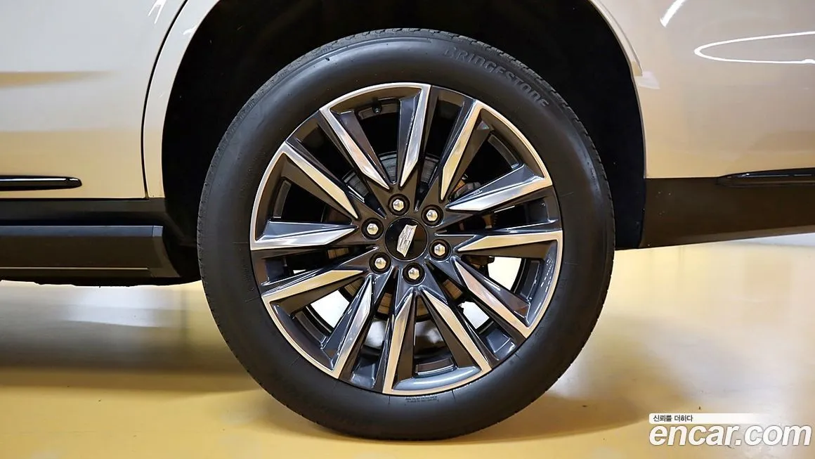 Cadillac Escalade 2023 из KR, фото 6
