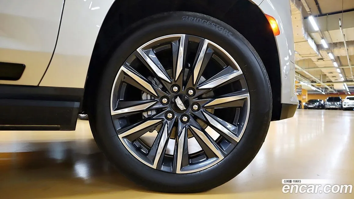 Cadillac Escalade 2023 из KR, фото 7
