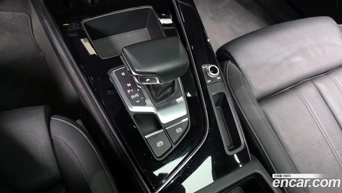 Audi A4 2021 из KR, фото 9