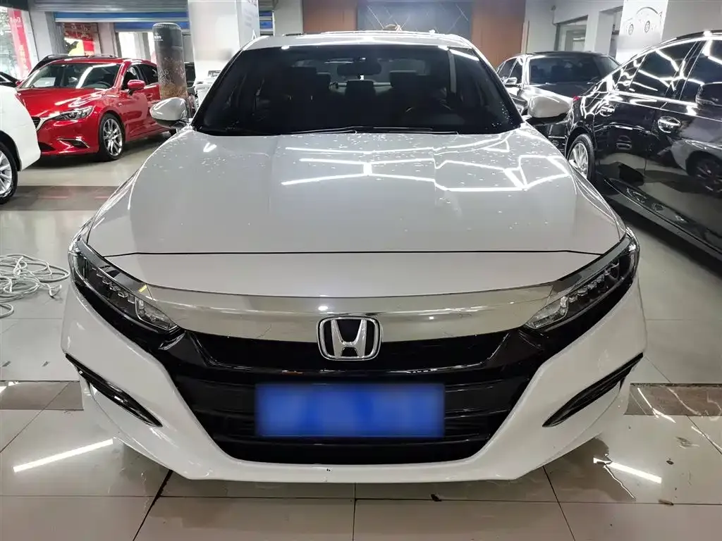 Honda Accord — фото 3