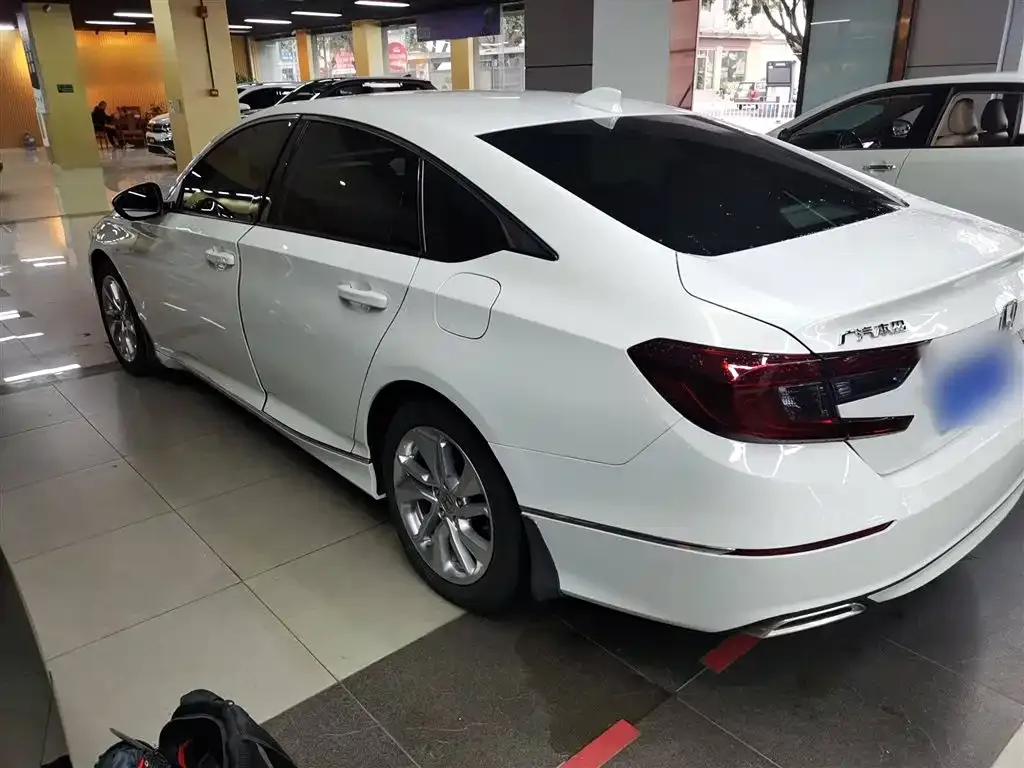 Honda Accord — фото 5