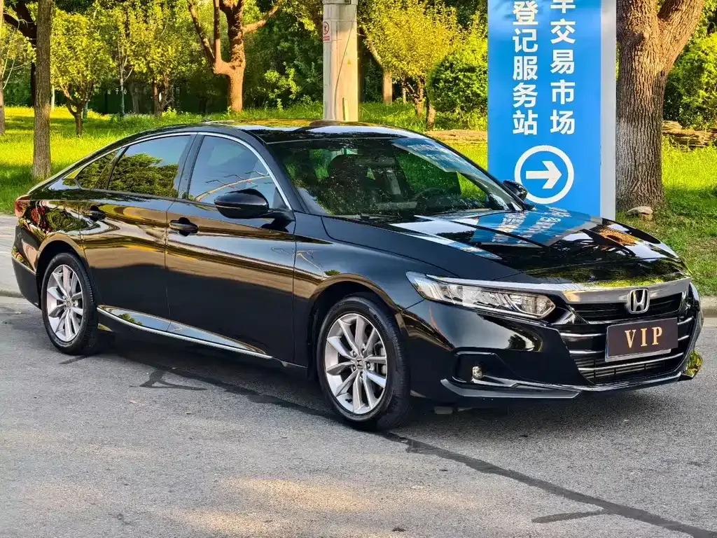 Honda Accord — фото 3