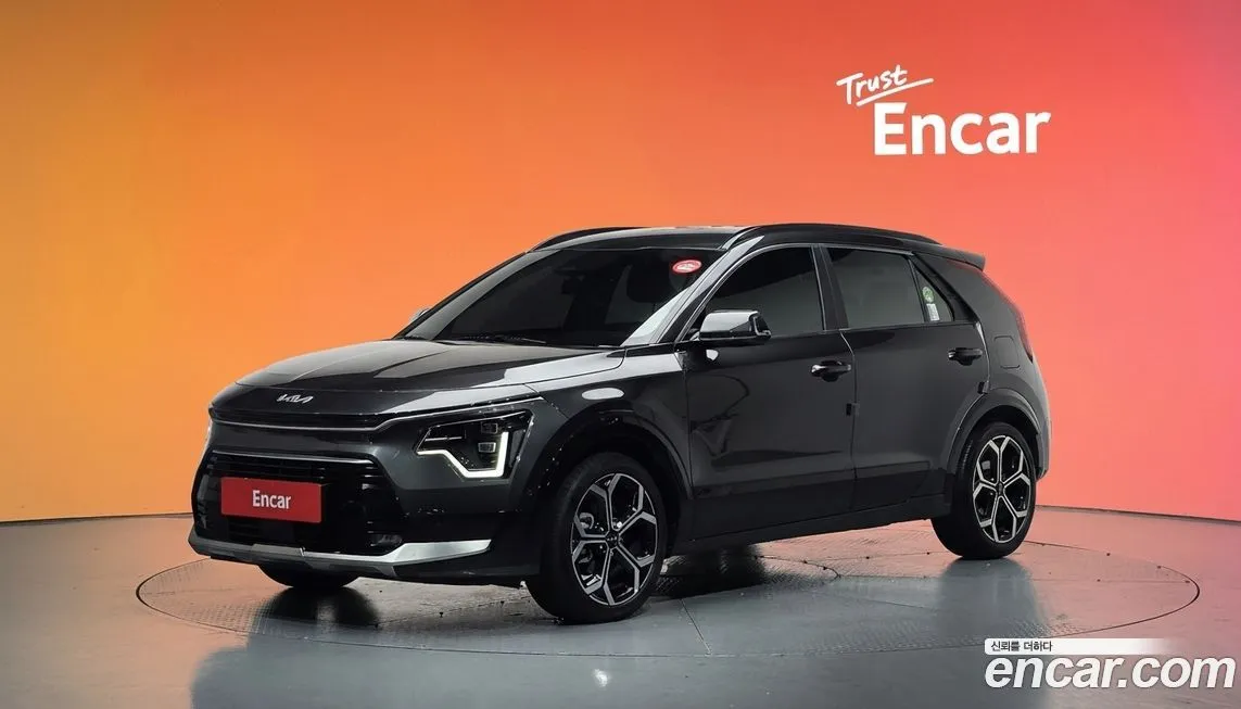 Kia Niro — фото 1